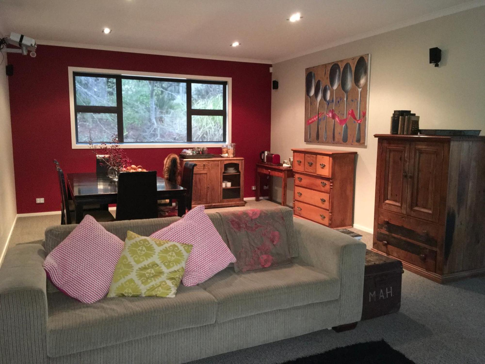 Lye Bow Lake Suite Alexandra Luaran gambar
