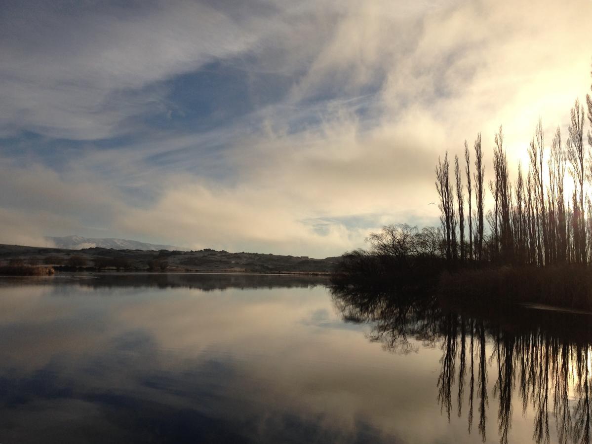 Lye Bow Lake Suite Alexandra Luaran gambar